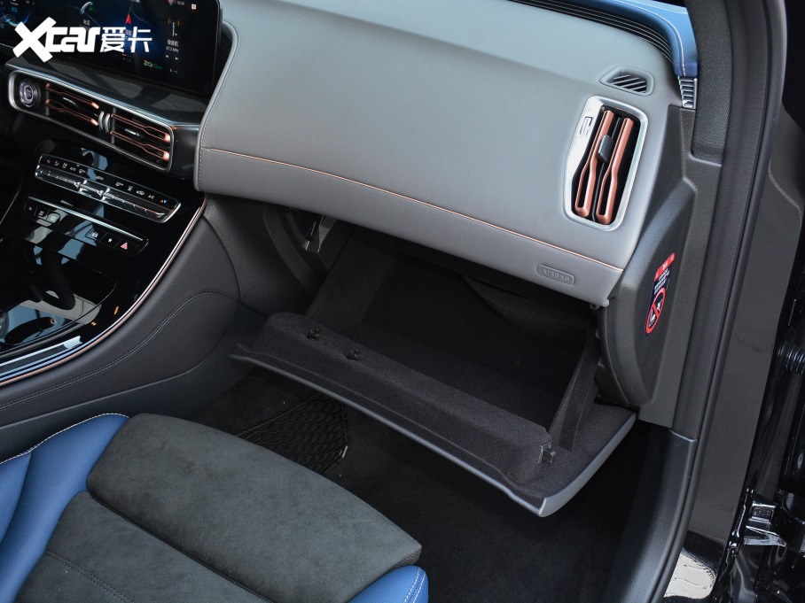 2021YEQC EQC 400 4MATIC