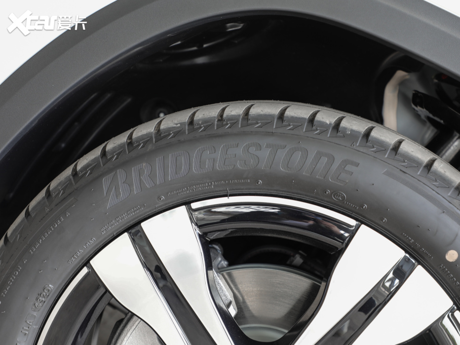 2022YEQA EQA 300 4MATIC װl؄e