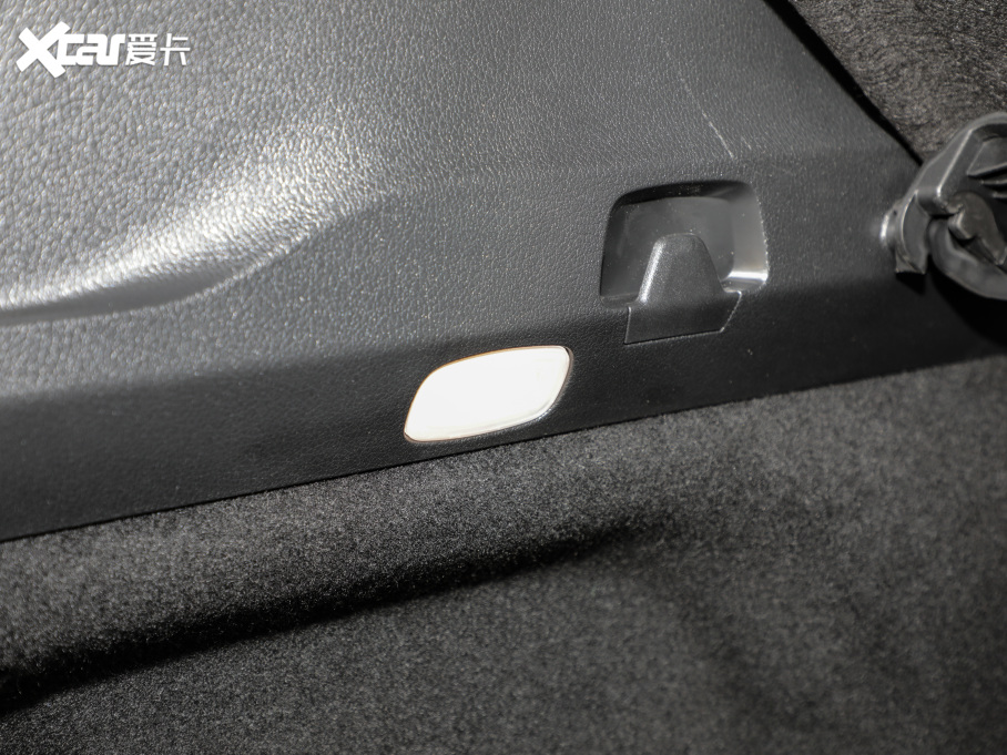 2022YEQA EQA 300 4MATIC װl(f)؄e