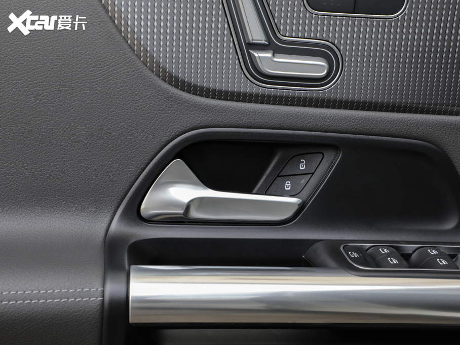 2022YEQA EQA 300 4MATIC װl(f)؄e