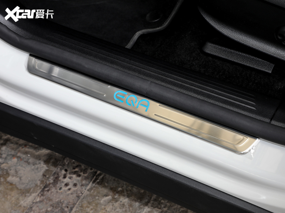 2022YEQA EQA 300 4MATIC װl؄e