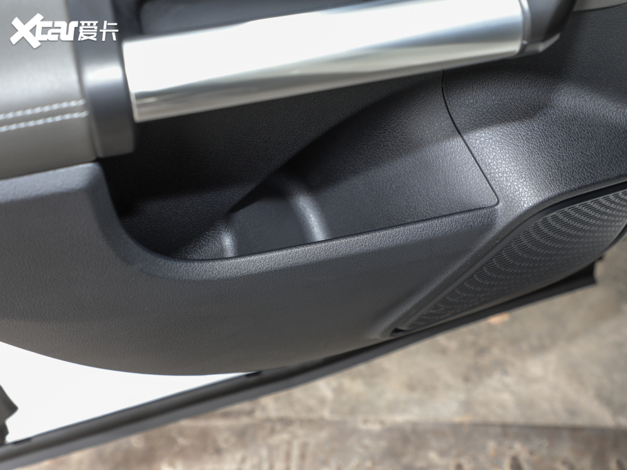 2022YEQA EQA 300 4MATIC װl؄e