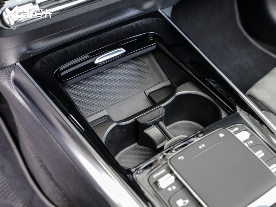 2022YEQA EQA 300 4MATIC װl؄e