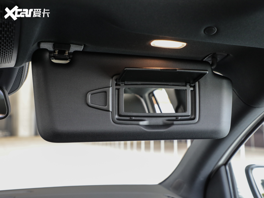 2022YEQA EQA 300 4MATIC װl؄e