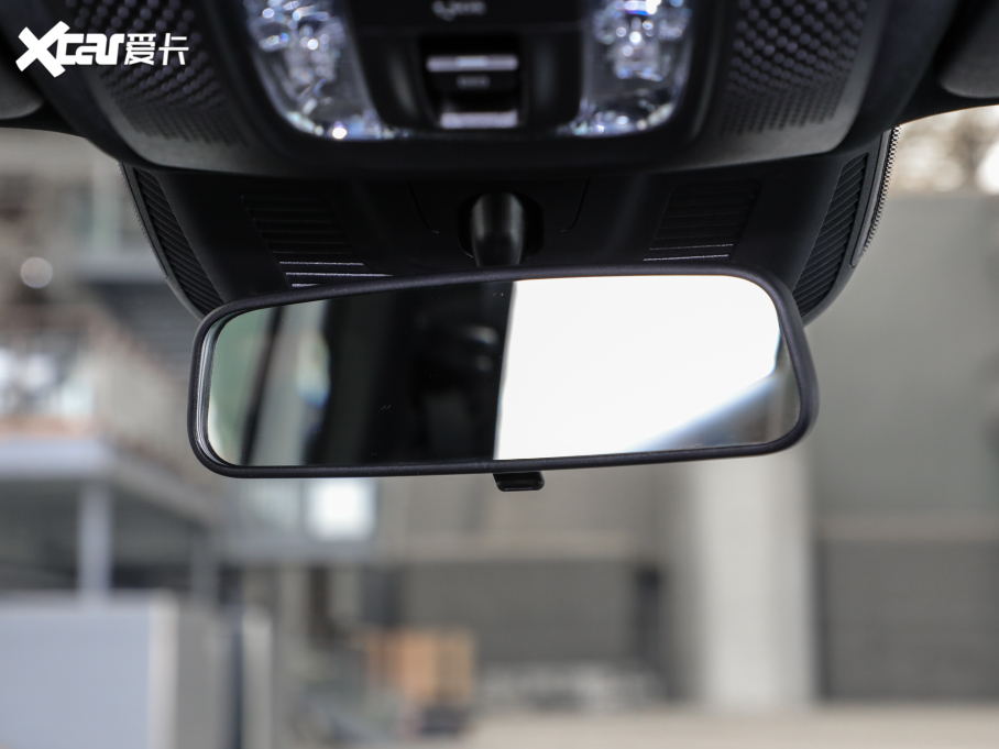 2022YEQA EQA 300 4MATIC װl(f)؄e