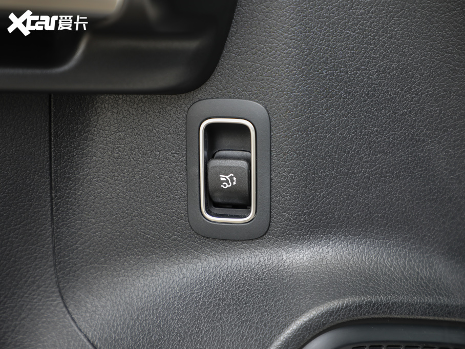 2022YEQA EQA 300 4MATIC װl(f)؄e