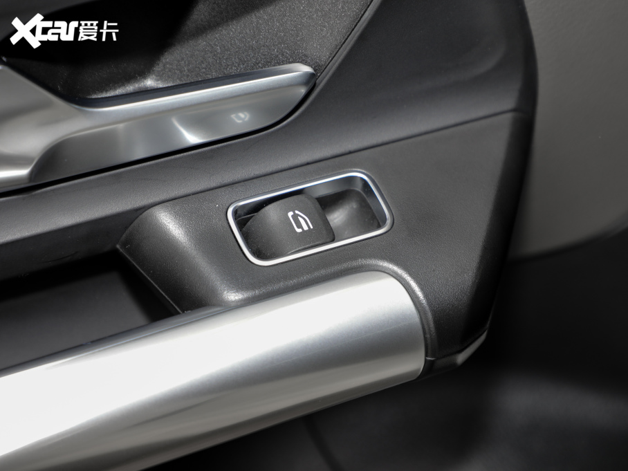 2022YEQA EQA 300 4MATIC װl؄e