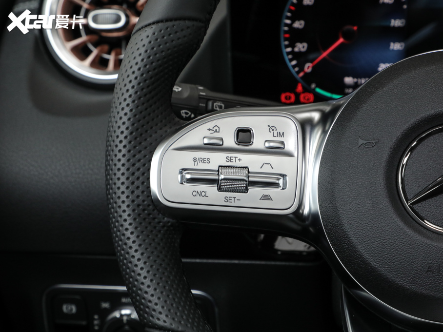 2022YEQA EQA 300 4MATIC װl؄e