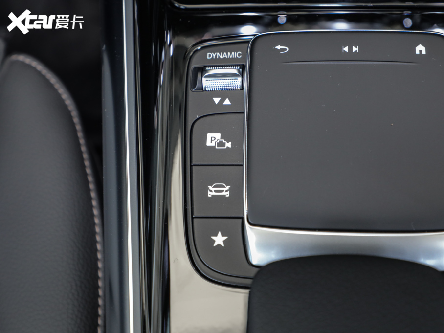 2022YEQA EQA 300 4MATIC װl(f)؄e