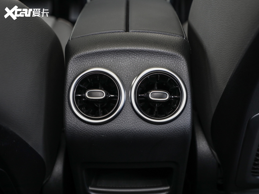 2022YEQA EQA 300 4MATIC װl(f)؄e