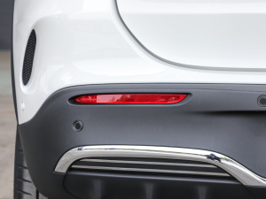 2022EQA 300 4MATIC װl؄e ^