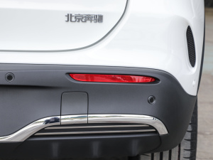 2022EQA 300 4MATIC װl؄e ^