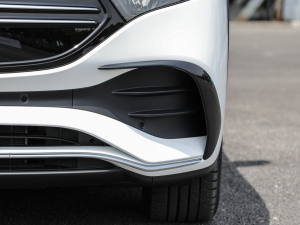 2022EQA 300 4MATIC װl؄e ^