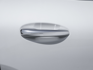 2022EQA 300 4MATIC װl؄e ^