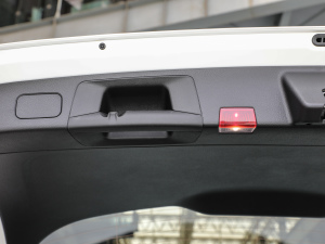 2022EQA 300 4MATIC װl؄e g