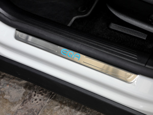 2022EQA 300 4MATIC װl؄e g