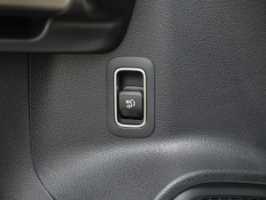 2022EQA 300 4MATIC װl؄e п؅^