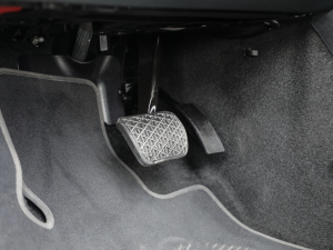 2022EQA 300 4MATIC װl؄e п؅^