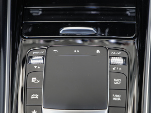 2022EQA 300 4MATIC װl(f)؄e п؅^(q)