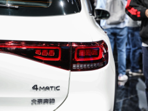 2022款EQB 350 4MATIC 首发特别版 尾灯