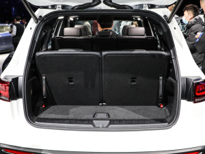 2022款EQB 350 4MATIC 首发特别版 行李厢空间