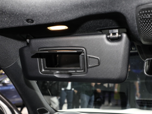 2022款EQB 350 4MATIC 首发特别版 空间座椅