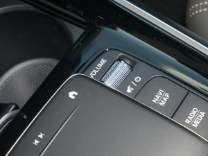 2022款EQB 350 4MATIC 音响调节