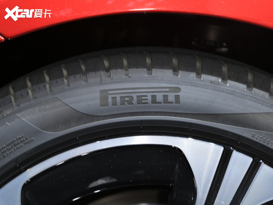 2022YC C 260 L ҹ\Ӱ