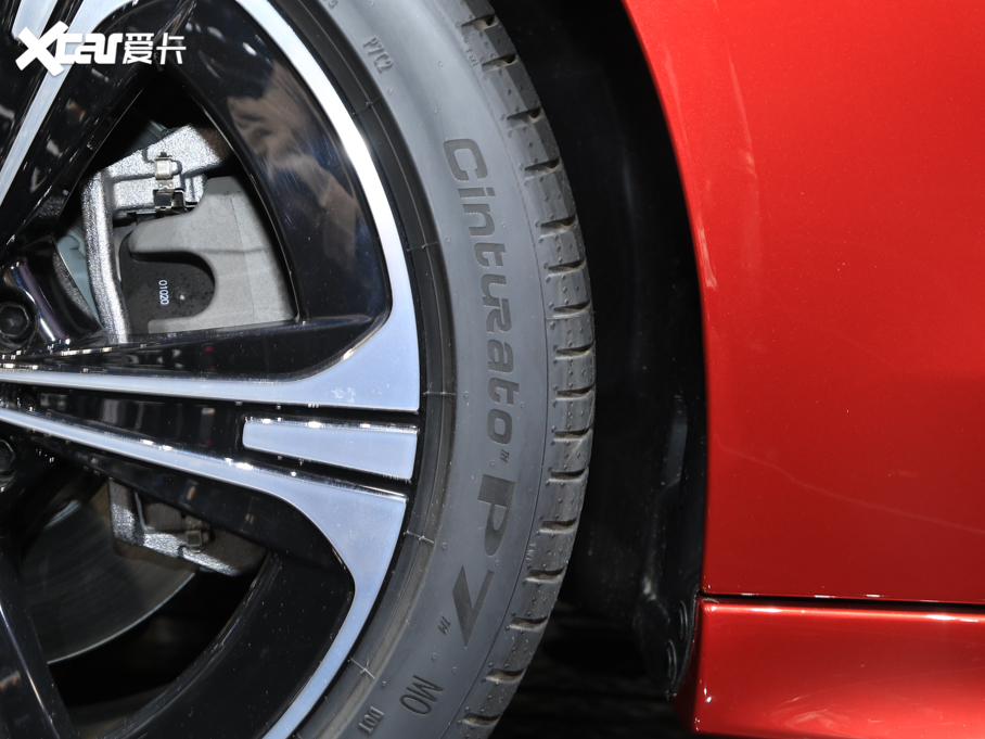 2022YC C 260 L ҹ\Ӱ