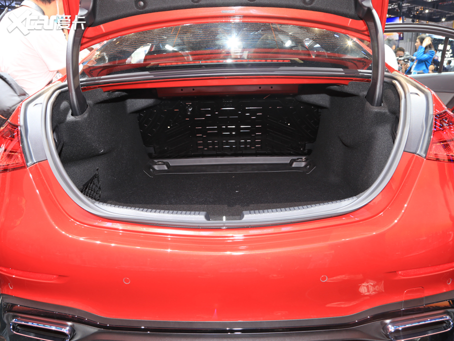 2022YC C 260 L ҹ\Ӱ