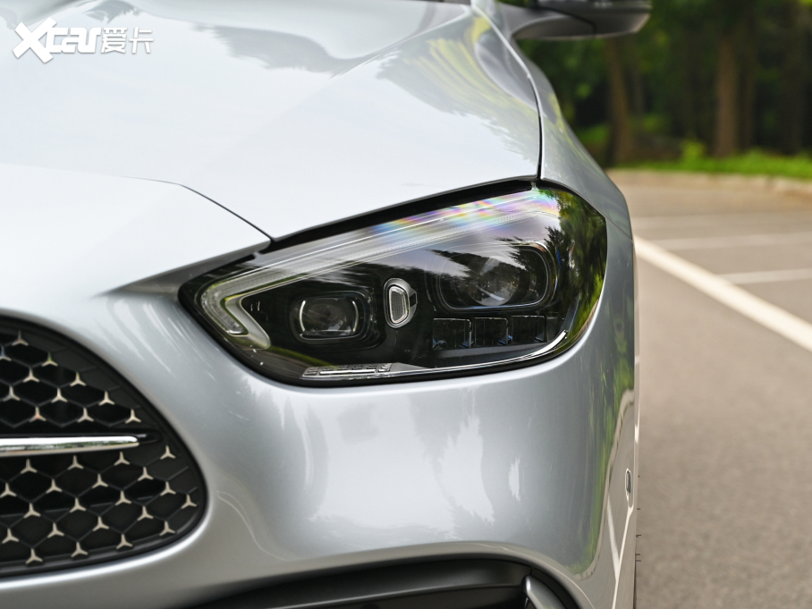 2022YC C 260 L ҹ\Ӱ