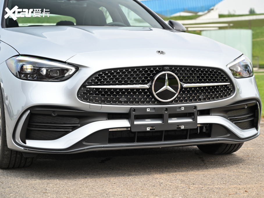 2022YC C 260 L ҹ\Ӱ