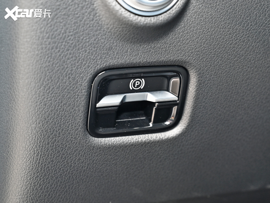 2022YC C 260 L ҹ\Ӱ