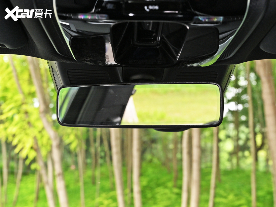 2022YC C 260 L ҹ\Ӱ