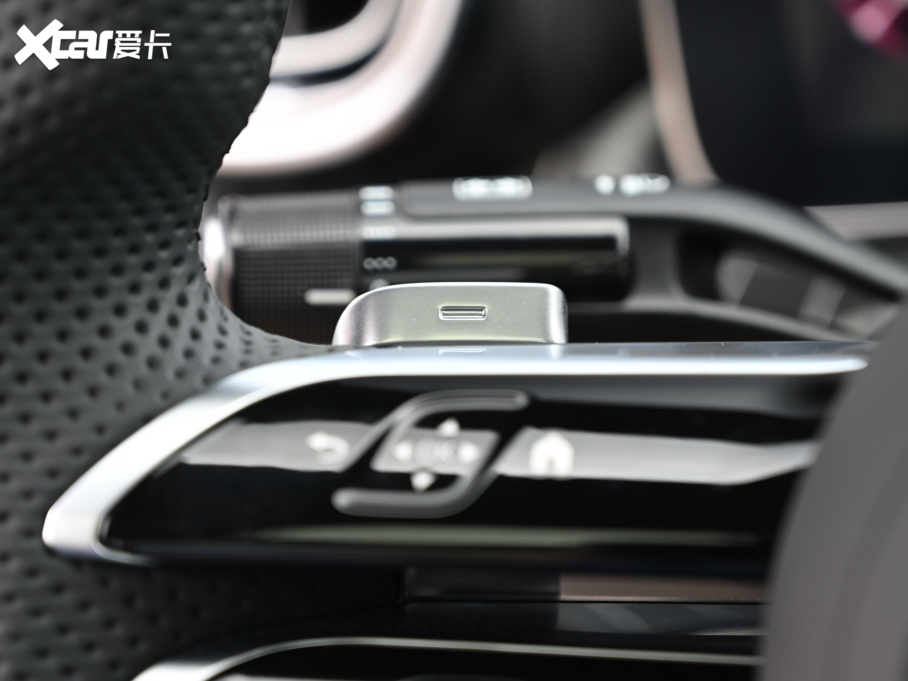 2022YC C 260 L ҹ\Ӱ