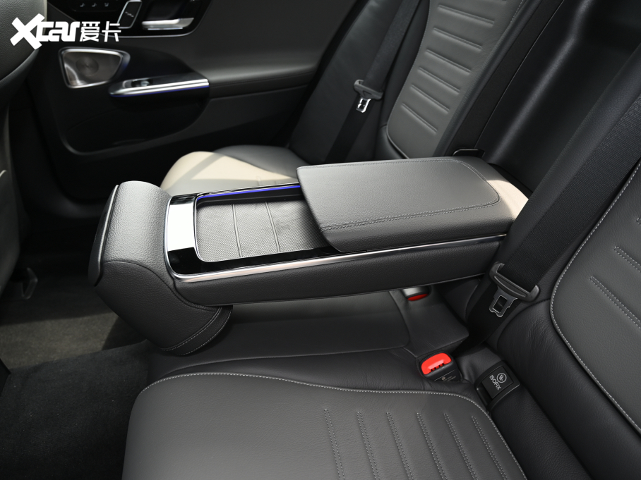 2022YC C 260 L ҹ\Ӱ