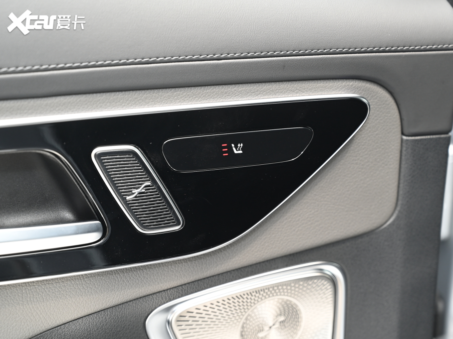 2022YC C 260 L ҹ\Ӱ