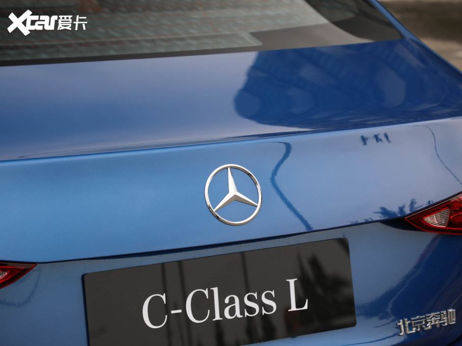 2022YC C 260 L \Ӱ