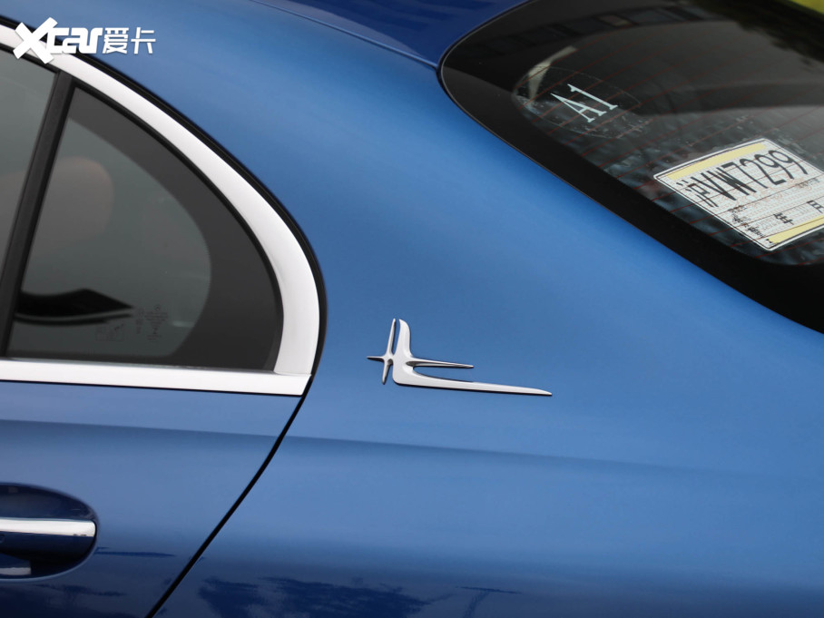 2022YC C 260 L \Ӱ