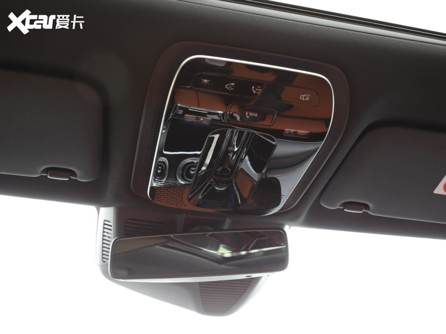 2022YC C 260 L \Ӱ