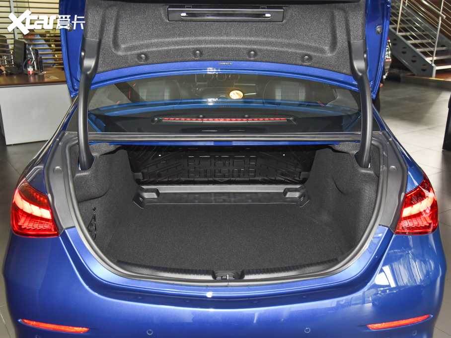 2022YC C 200 L \Ӱ