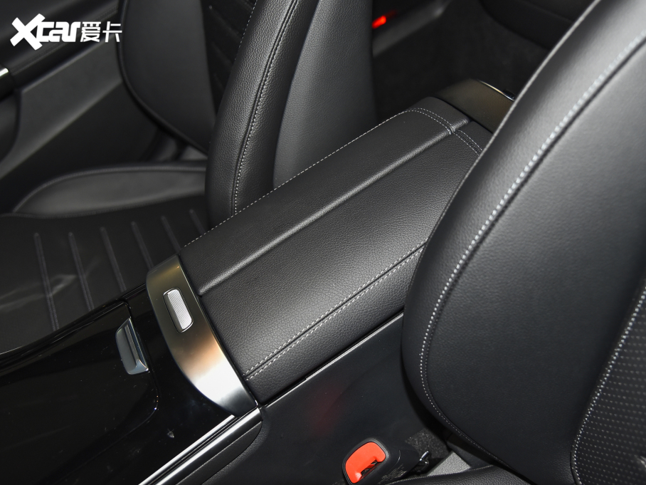 2022YC C 200 L \Ӱ