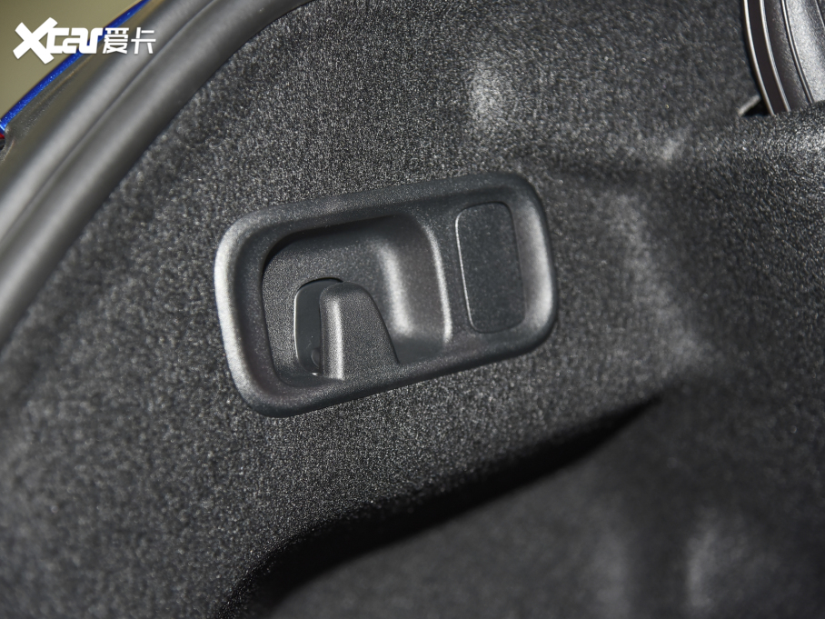 2022YC C 200 L \Ӱ