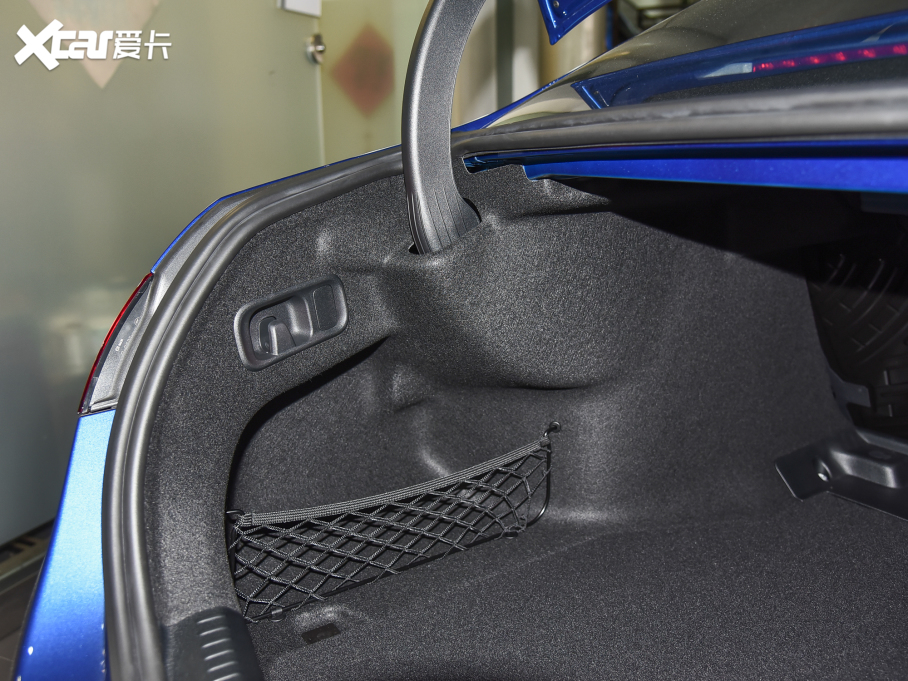 2022YC C 200 L \Ӱ