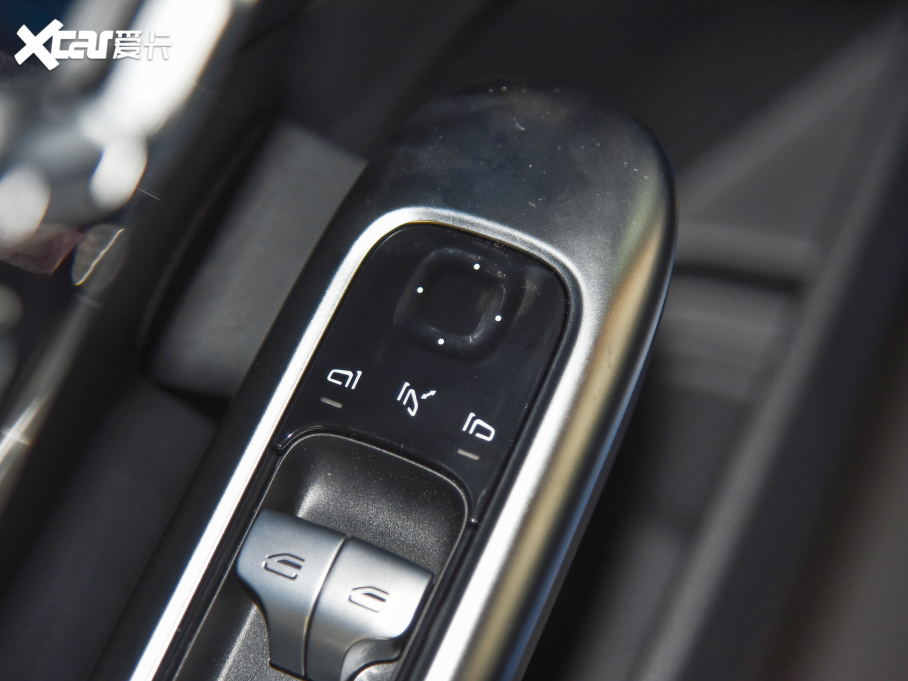 2022YC C 200 L \Ӱ