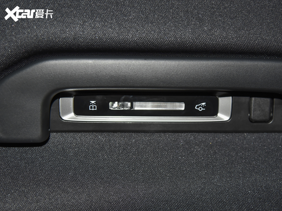 2022YC C 200 L \Ӱ