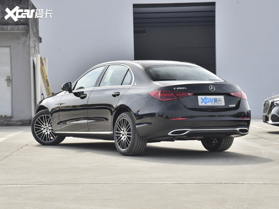 2022YC Ŀ C 260 L