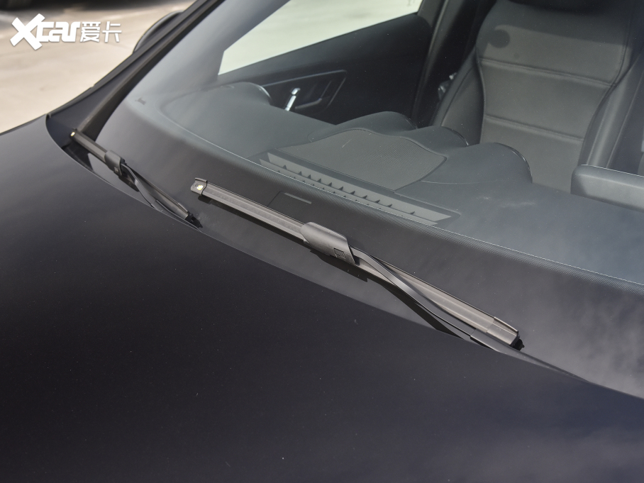 2022YC Ŀ C 260 L