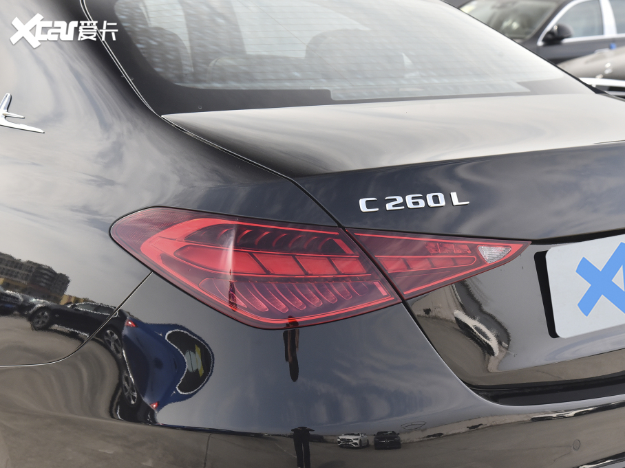 2022YC Ŀ C 260 L