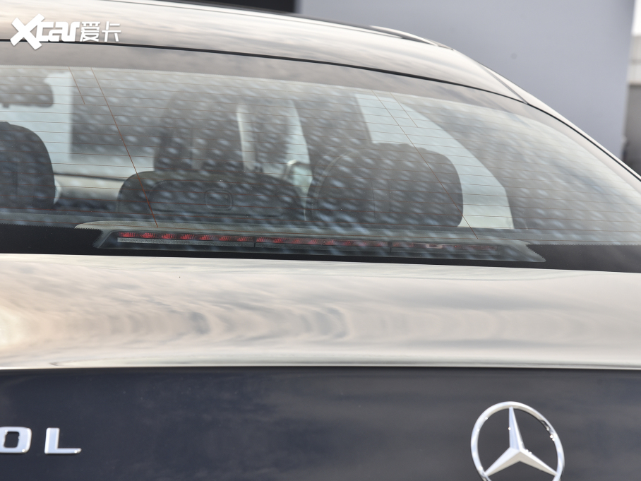 2022YC Ŀ C 260 L